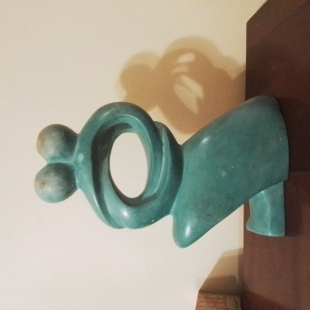 Statuette - Picture 4 of 4